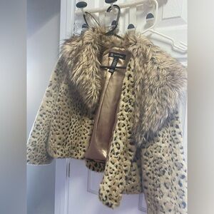 Medium faux fur INC cropped jacket leopard